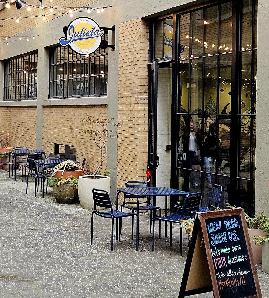 Julieta Taco Shop